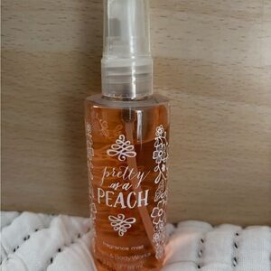NEW. Bath & Body Works Pretty as a Peach Fragrance Mist - 4 oz